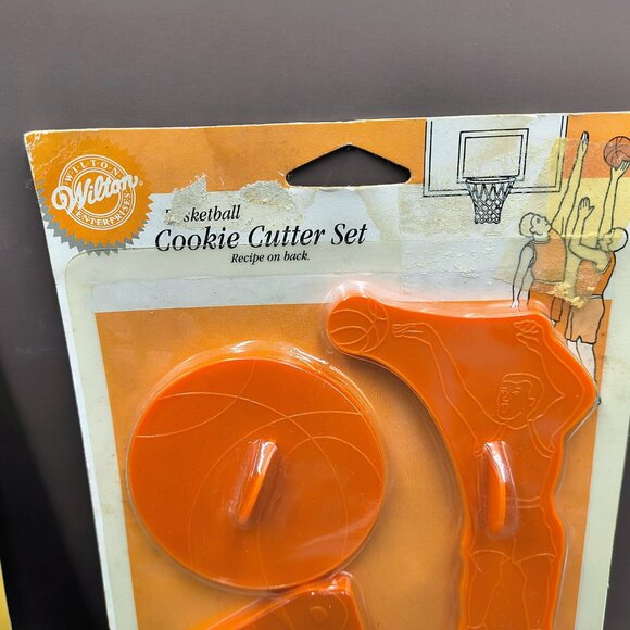 Sports Basketball Baseball Cookie Cutters by Wilton Vintage 1996 - Picture 5 of 6